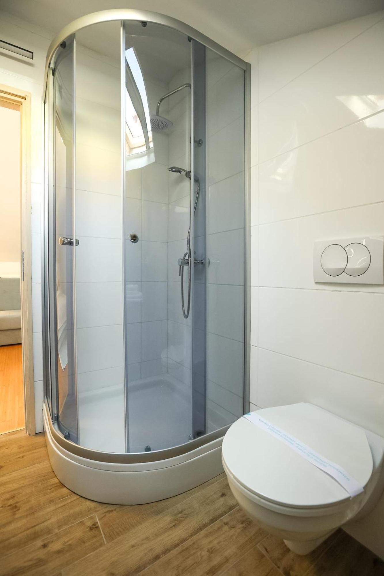 Z&A Studio Apartment With Parking Божава Экстерьер фото