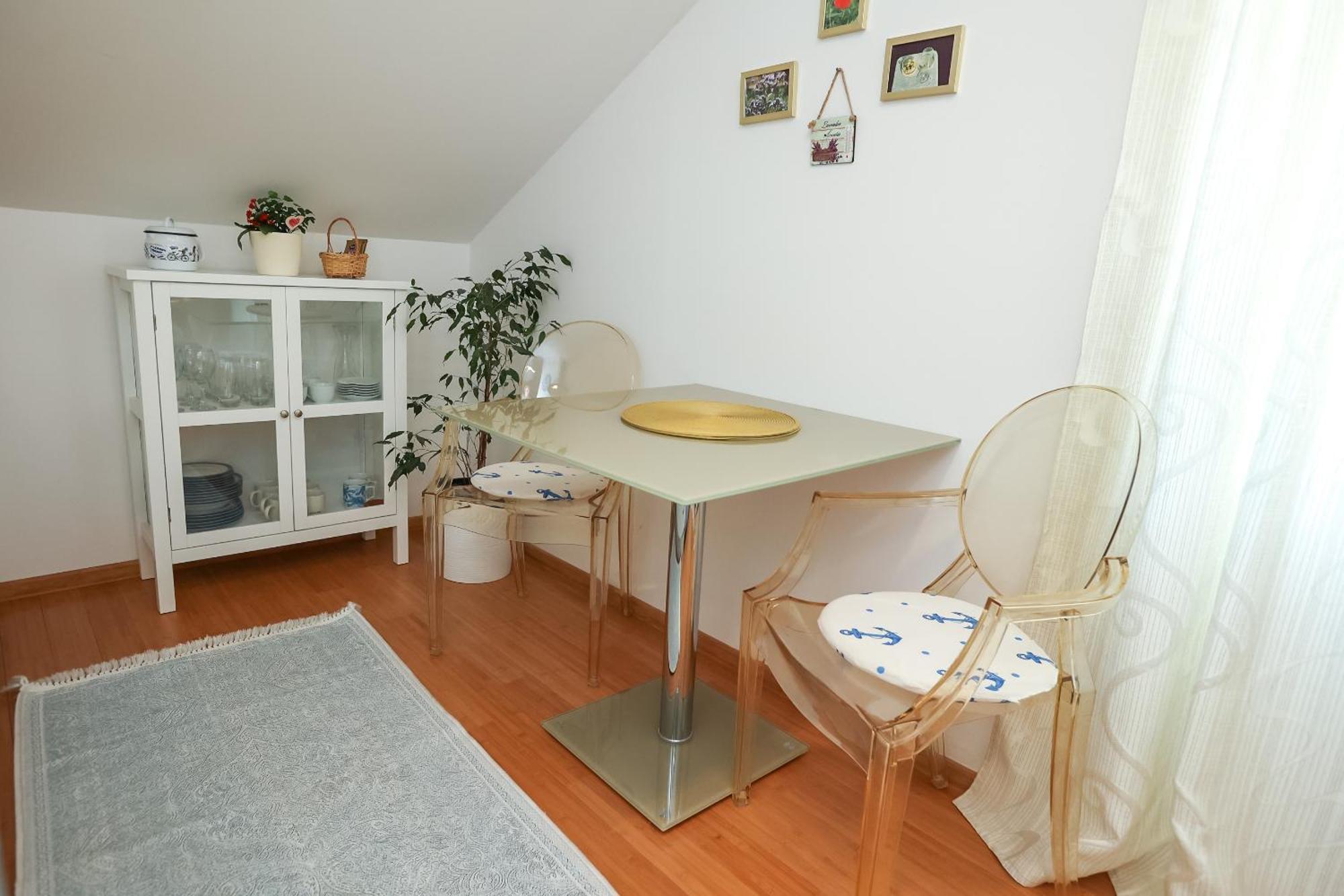 Z&A Studio Apartment With Parking Божава Экстерьер фото